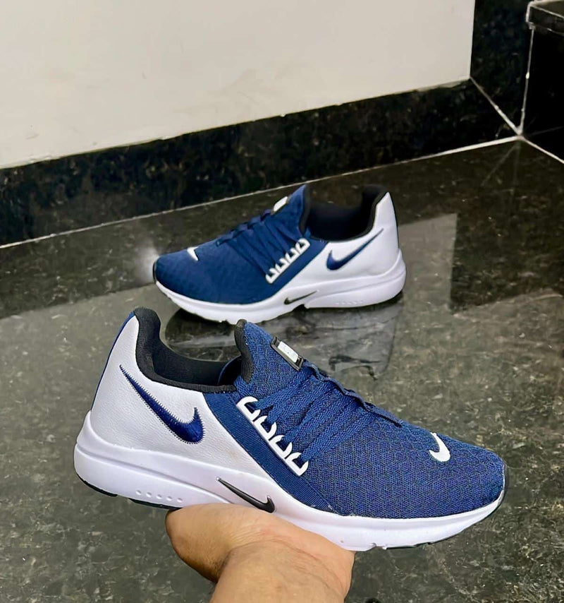 NIKE ZOOM